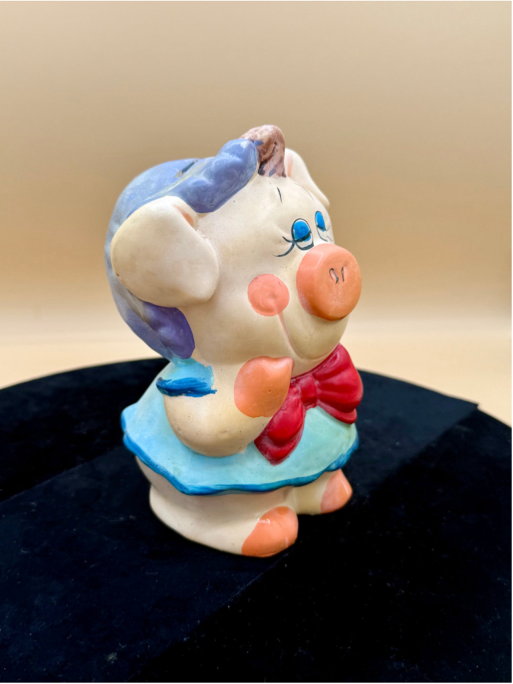 Vintage Chalkware Piggy Bank Hand Painted Whimsical Pig Coin Bank Made in China - Picture 10 of 15